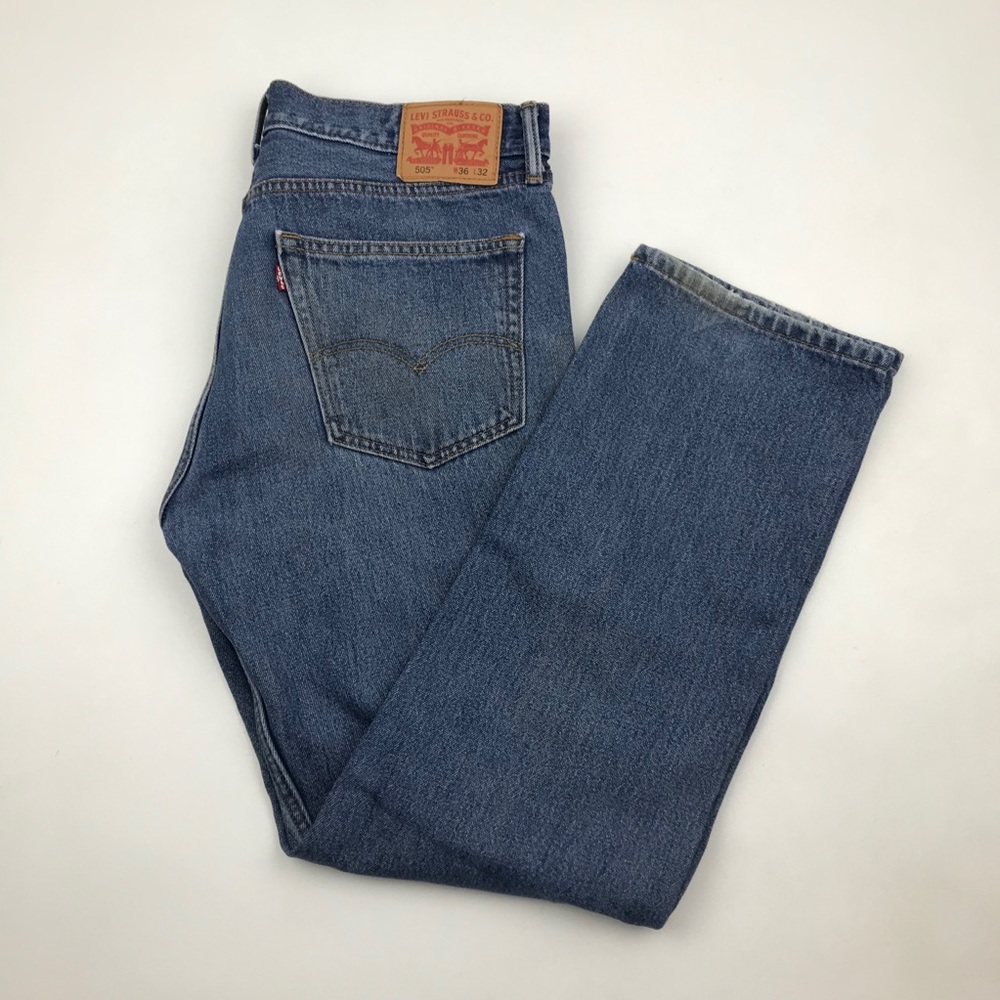Vintage Levi’s 505 High Waist wedgie fit Jeans